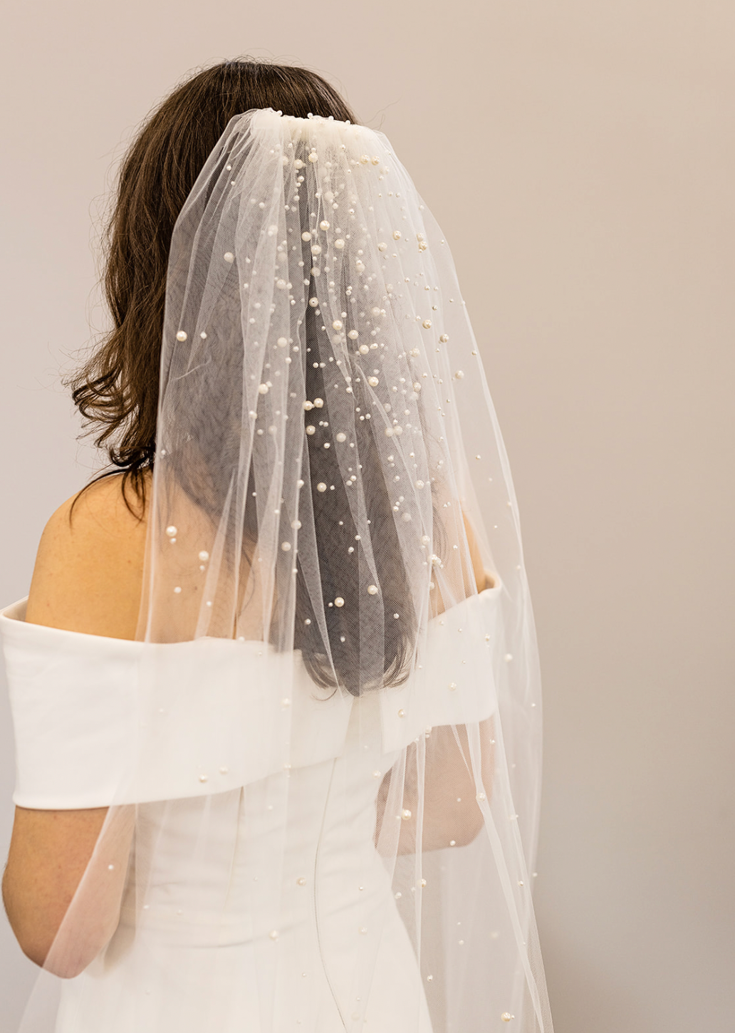 S220 Slør m. perledrys 280cm