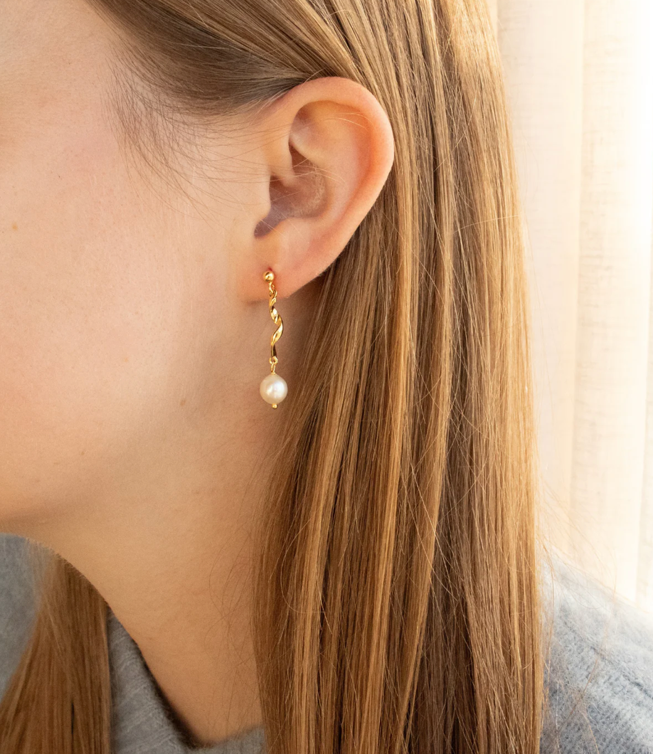 Eloise Wave Perleøreringe